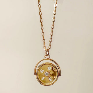 Good Times Spinner Necklace - Honeycat