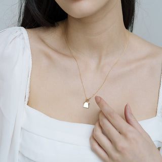 Gwyneth Toggle Necklace - Honeycat Jewelry