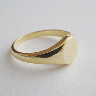 Taylor Signet Ring - Honeycat Jewelry