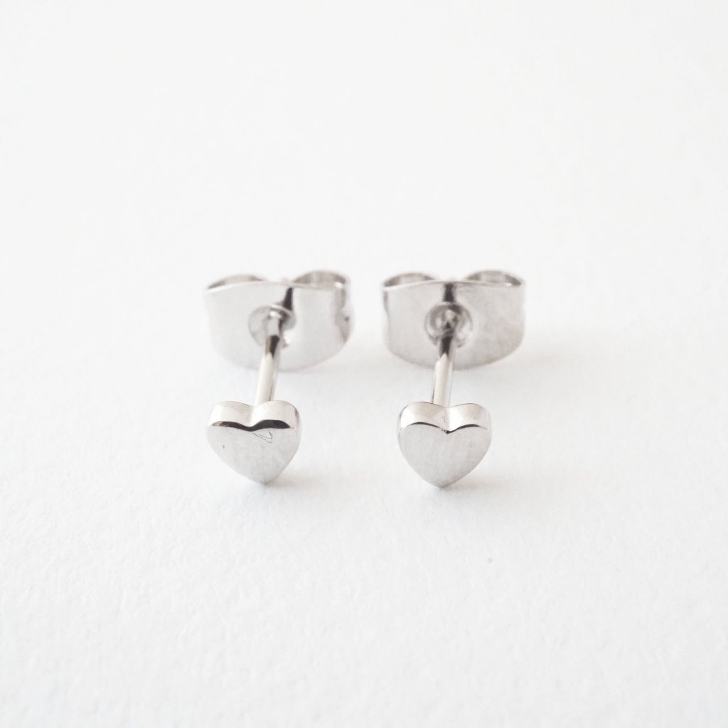 Mini Heart Stud Earrings Earrings HONEYCAT Jewelry 